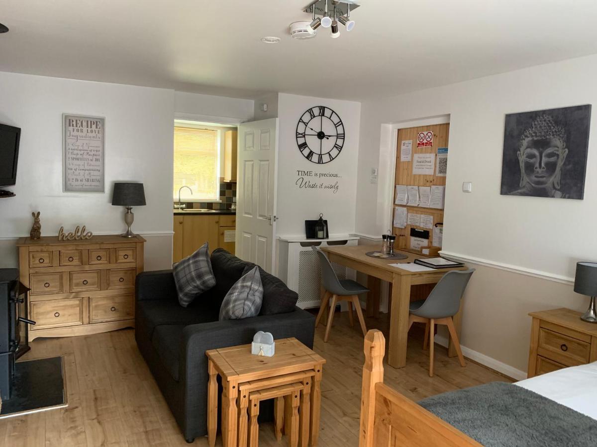 Meerkat Manor B&B Colwall Bagian luar foto