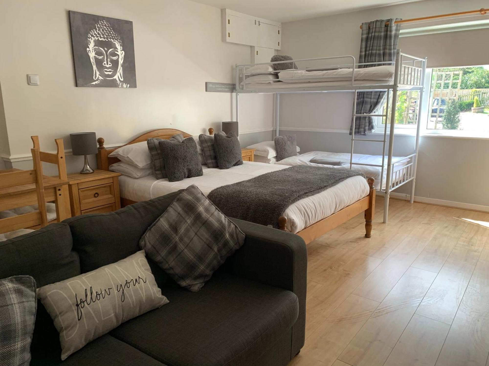 Meerkat Manor B&B Colwall Bagian luar foto